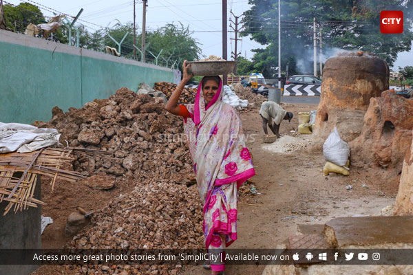 making-of-slaked-lime-sunnambu-in-a-photo-story-simplicity